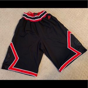 derrick rose shorts adidas